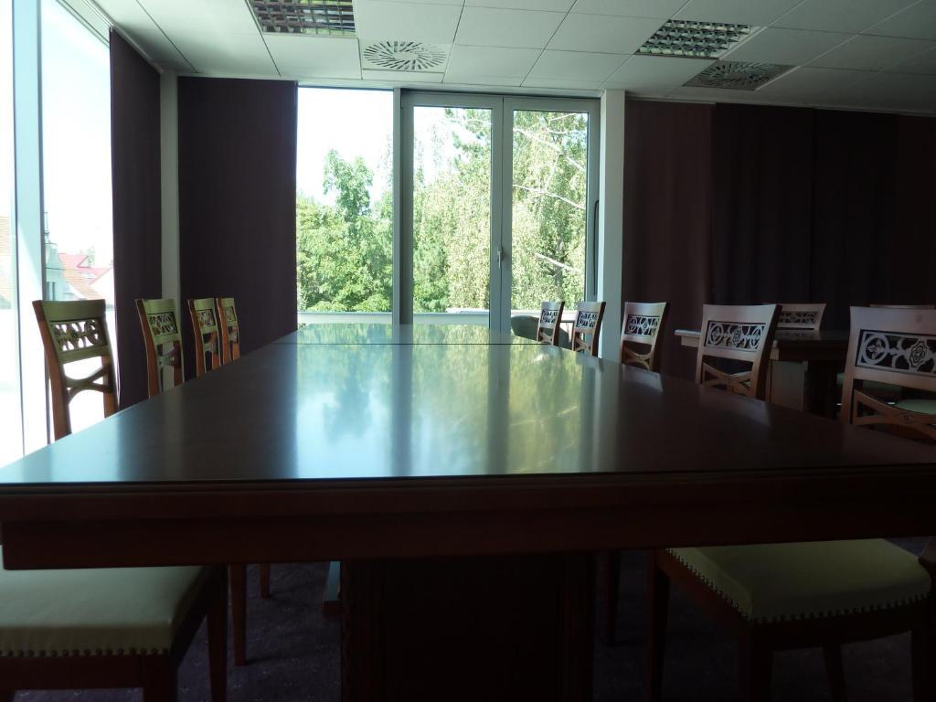 Hotel Park Avenue **** Pieszczany Zewnętrze zdjęcie